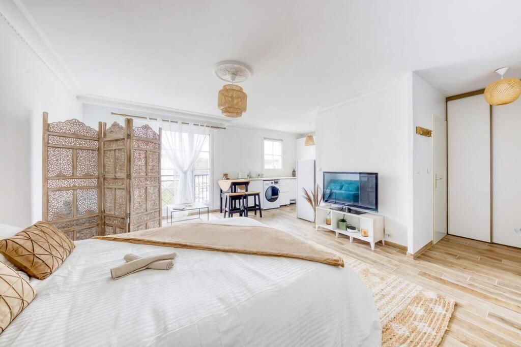 Studio Vue Direct Sur Le Port De Cergy, Parking Prive Gratuit المظهر الخارجي الصورة