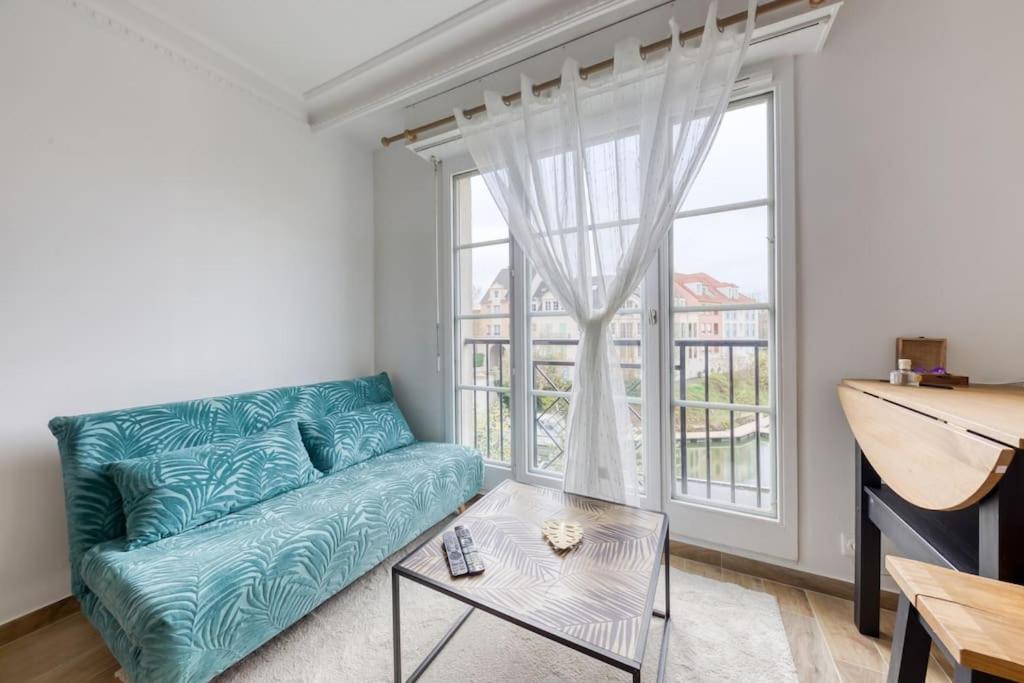Studio Vue Direct Sur Le Port De Cergy, Parking Prive Gratuit المظهر الخارجي الصورة